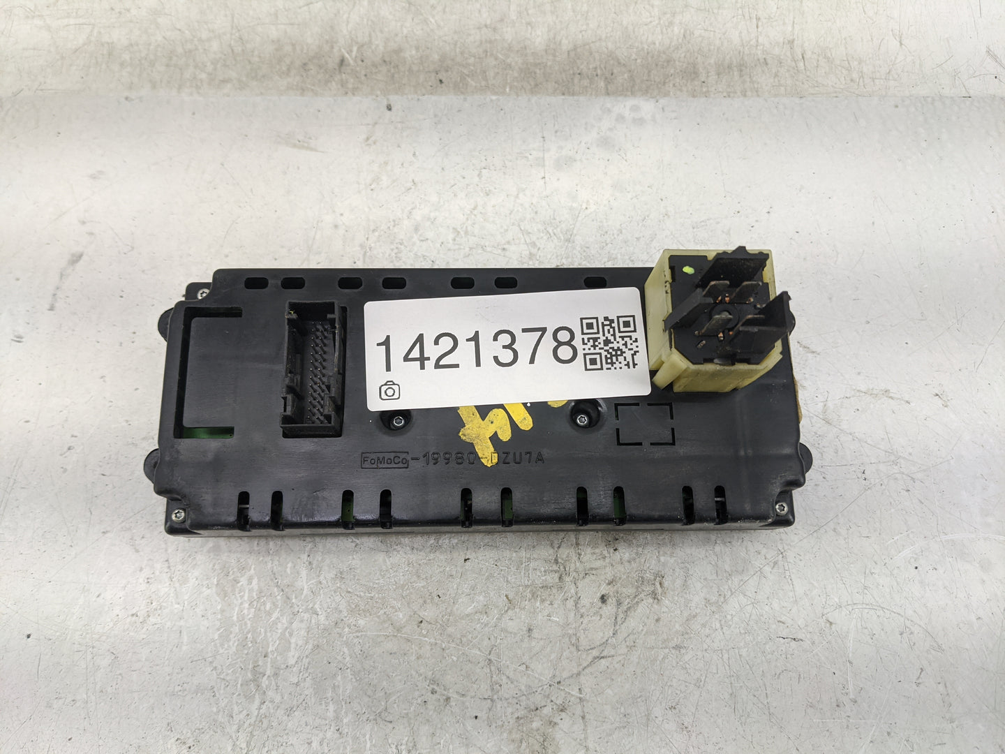 2005-2009 Ford Mustang Climate Control Module Temperature AC/Heater Replacement P/N:19980-DZU7A Fits Fits 2005 2006 2007 200