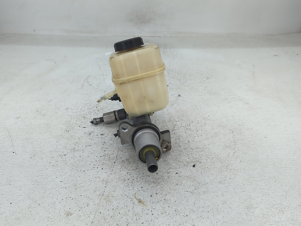 2009-2014 Ford Mustang Power Brake Booster Oem 1422812 - Oemusedautoparts1.com