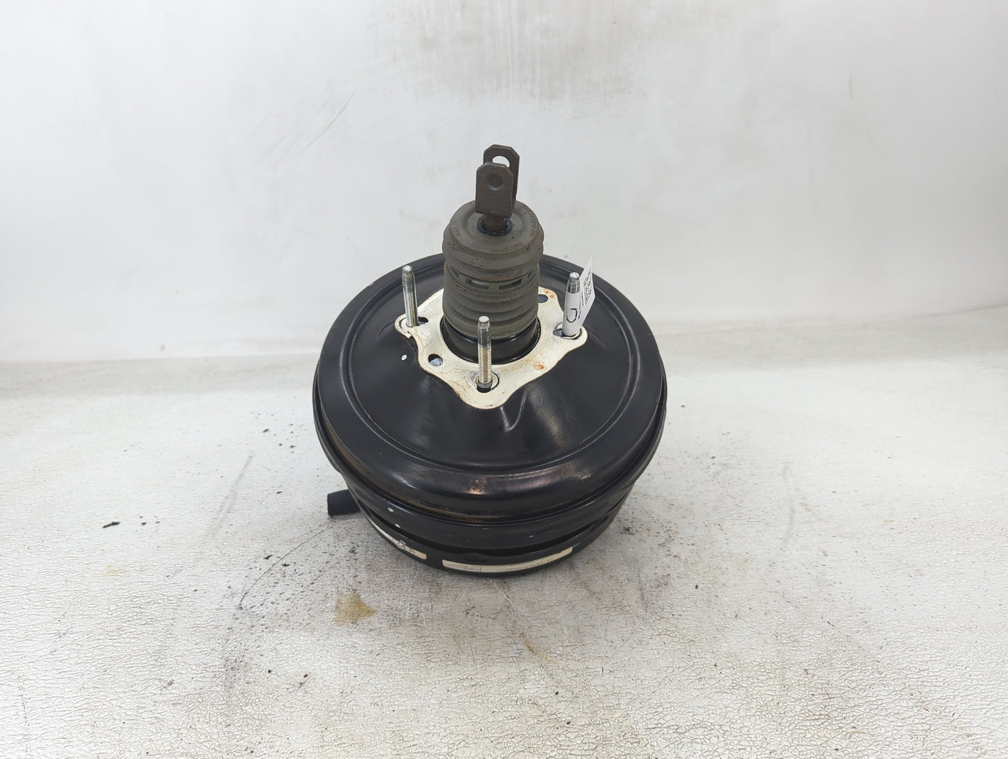 2009-2014 Ford Mustang Power Brake Booster Oem - Oemusedautoparts1.com