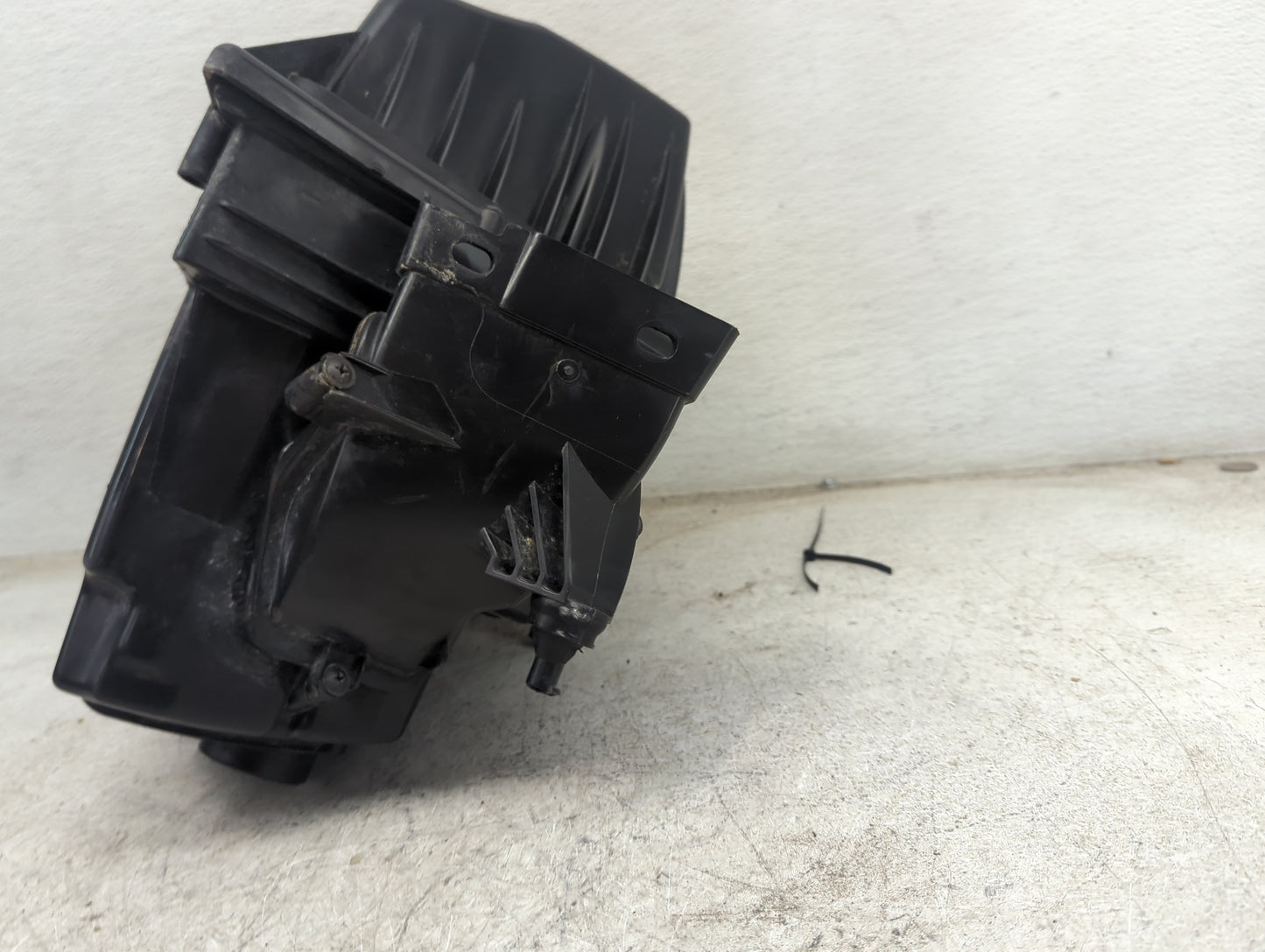 2009 Ford Mustang Air Cleaner Intake-duct Hose Tube 1481215 - Oemusedautoparts1.com