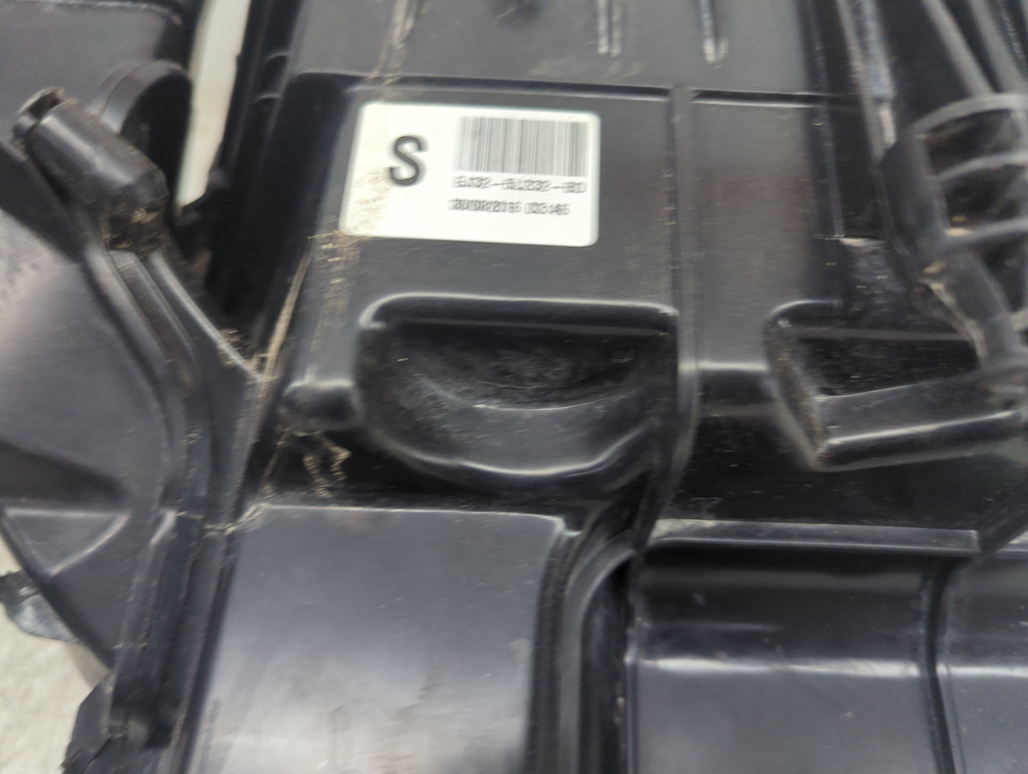 2009 Ford Mustang Air Cleaner Intake-duct Hose Tube 1481215 - Oemusedautoparts1.com