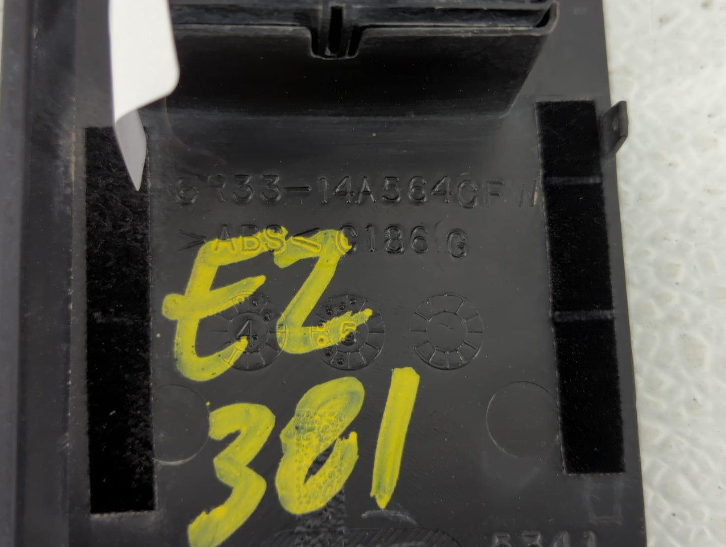 2009 Ford Mustang Passenger Right Power Window Switch 6r33-14a564-cf - Oemusedautoparts1.com