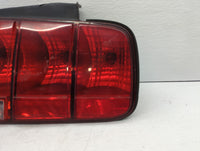 2005-2009 Ford Mustang Tail Light Assembly Passenger Right OEM P/N:4R3T-13A412-G28 8R33-13B504-AB Fits OEM Used Auto Parts -