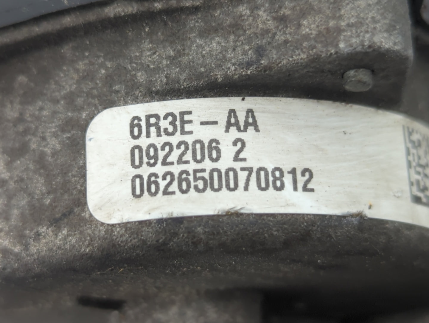 2006-2010 Ford Mustang Throttle Body P/N:6R3E-AA 030608 2 Fits OEM Used Auto Parts - Oemusedautoparts1.com