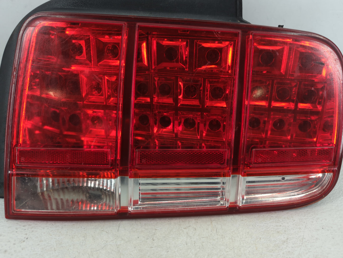 2005-2009 Ford Mustang Tail Light Assembly Passenger Right OEM Fits Fits 2005 2006 2007 2008 2009 OEM Used Auto Parts - Oemu