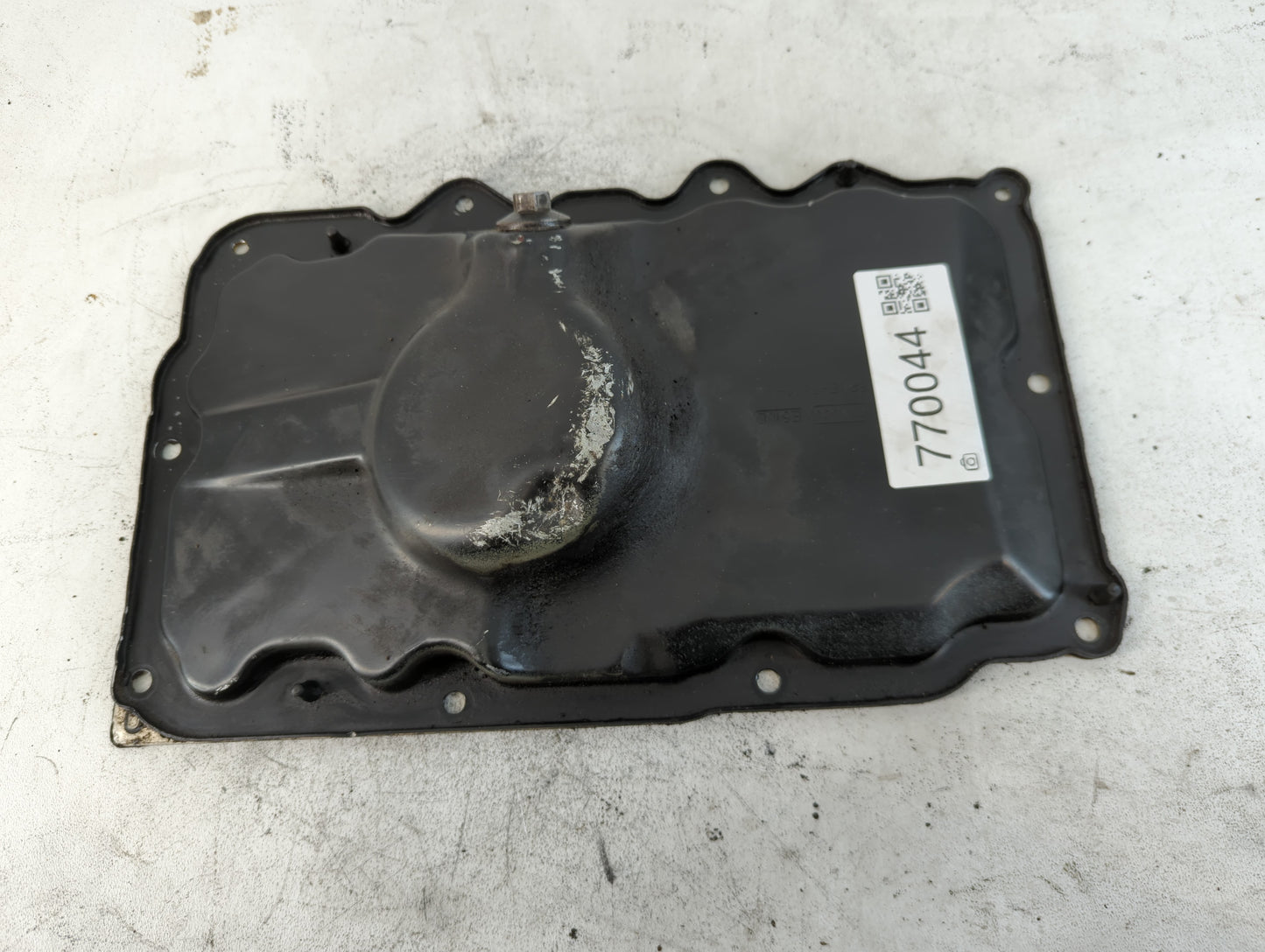 2009 Ford Mustang Engine Oil Pan P/N:5R3E-6675-AA Fits OEM Used Auto Parts - Oemusedautoparts1.com