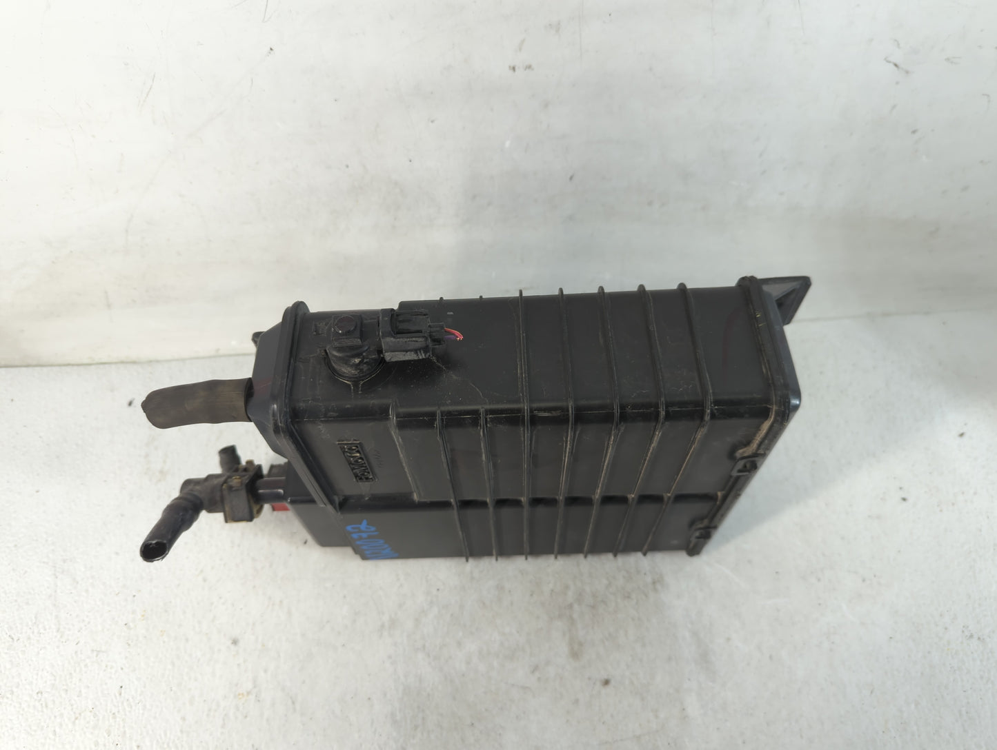 2009 Ford Mustang Fuel Vapor Charcoal Canister - Oemusedautoparts1.com