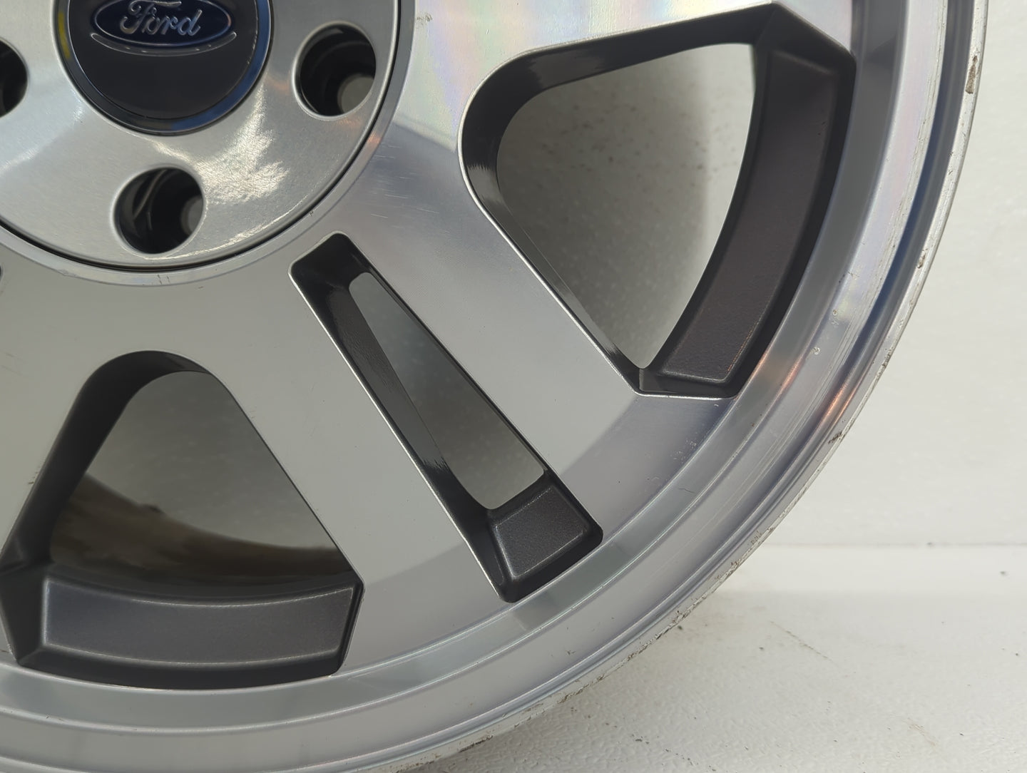 2006-2009 Ford Mustang Oem Wheel Rim - Oemusedautoparts1.com