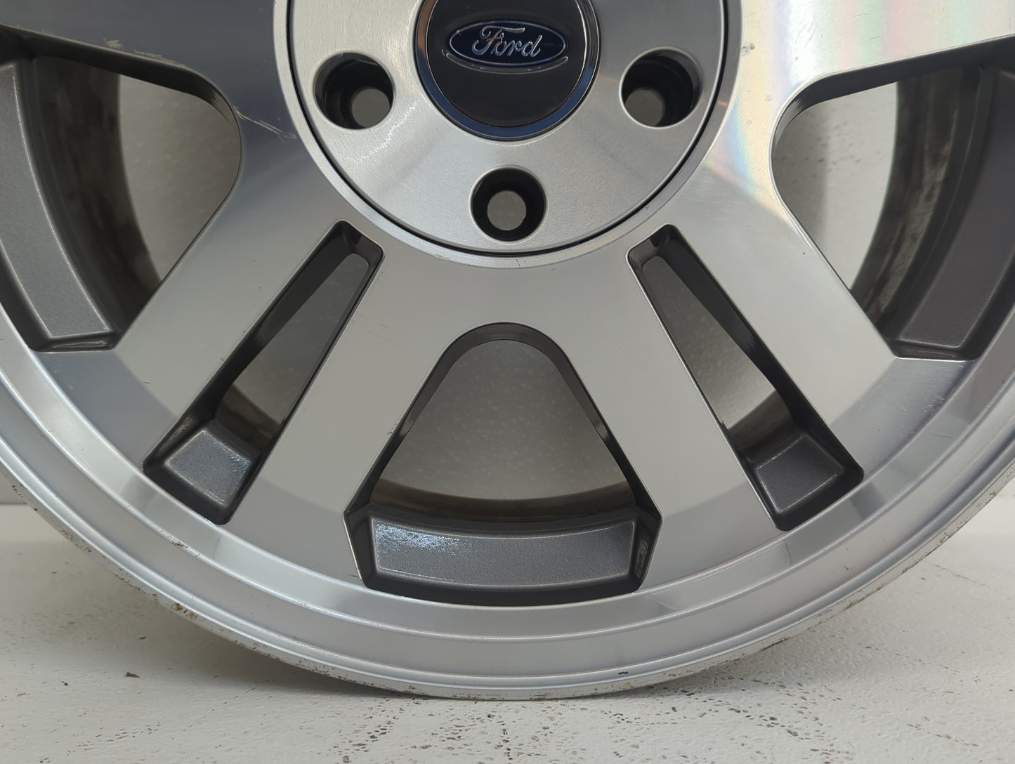 2006-2009 Ford Mustang Oem Wheel Rim - Oemusedautoparts1.com