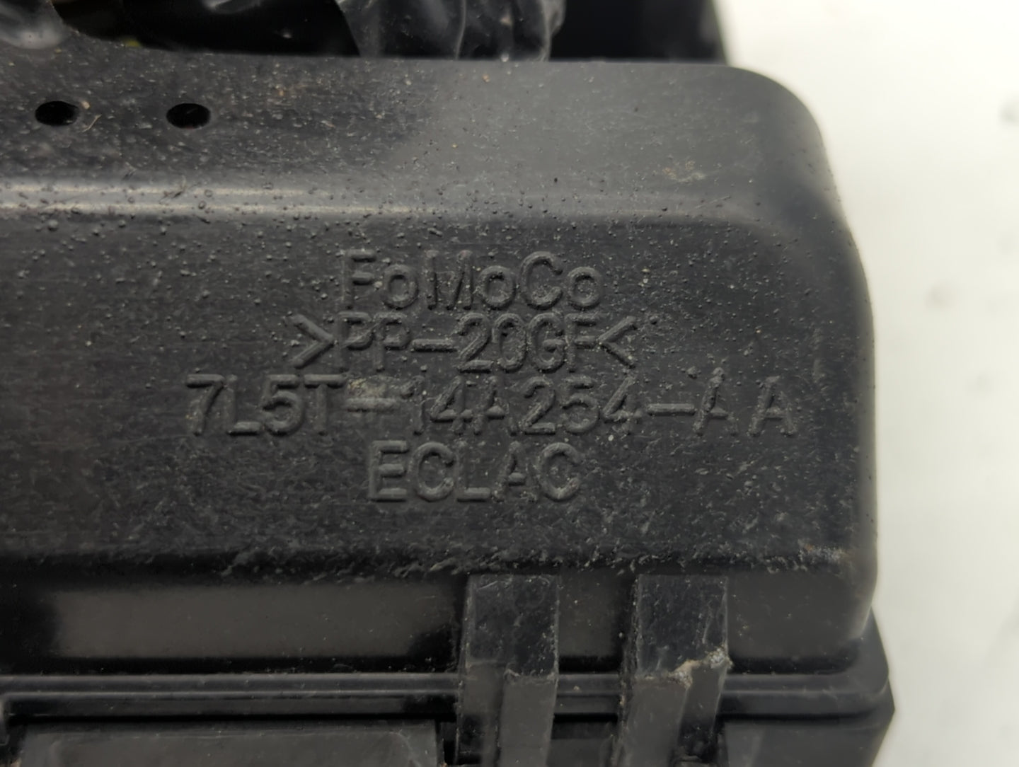 2007-2011 Ford Ranger Fusebox Fuse Box Panel Relay Module P/N:2L5T-14A075-AA 7L5T-14A254-AA Fits Fits 2007 2008 2009 2010 20