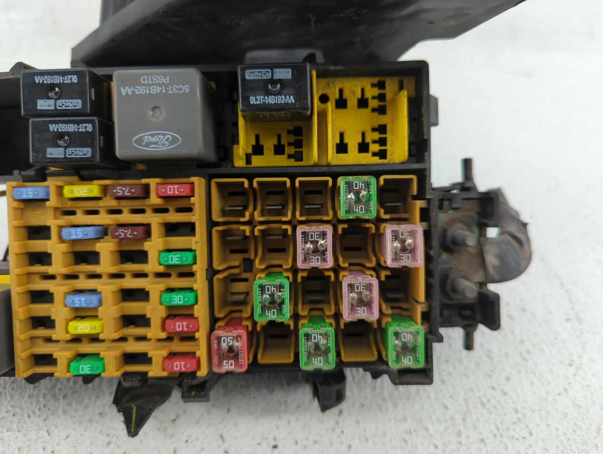 2007-2011 Ford Ranger Fusebox Fuse Box Panel Relay Module P/N:2L5T-14A075-AA 7L5T-14A254-AA Fits Fits 2007 2008 2009 2010 20