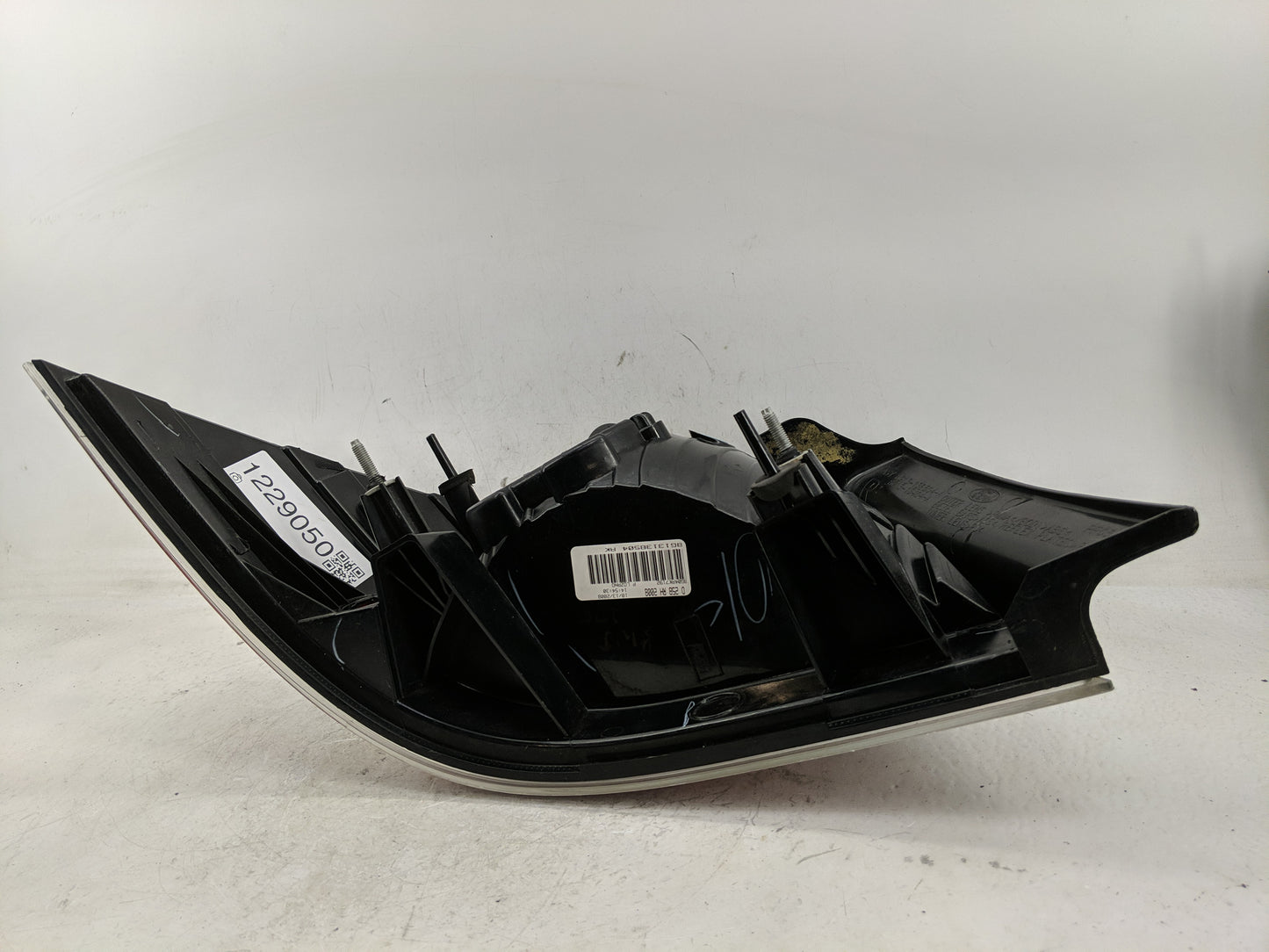 2008-2009 Ford Taurus Tail Light Assembly Passenger Right OEM P/N:8G13-13404-A 8G13-13B504-A Fits Fits 2008 2009 OEM Used Au