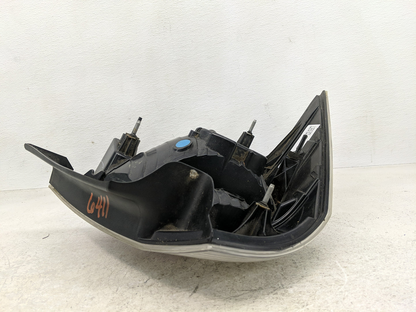 2008-2009 Ford Taurus Tail Light Assembly Passenger Right OEM P/N:8G13-13404-A 8G13-13B504-A Fits Fits 2008 2009 OEM Used Au