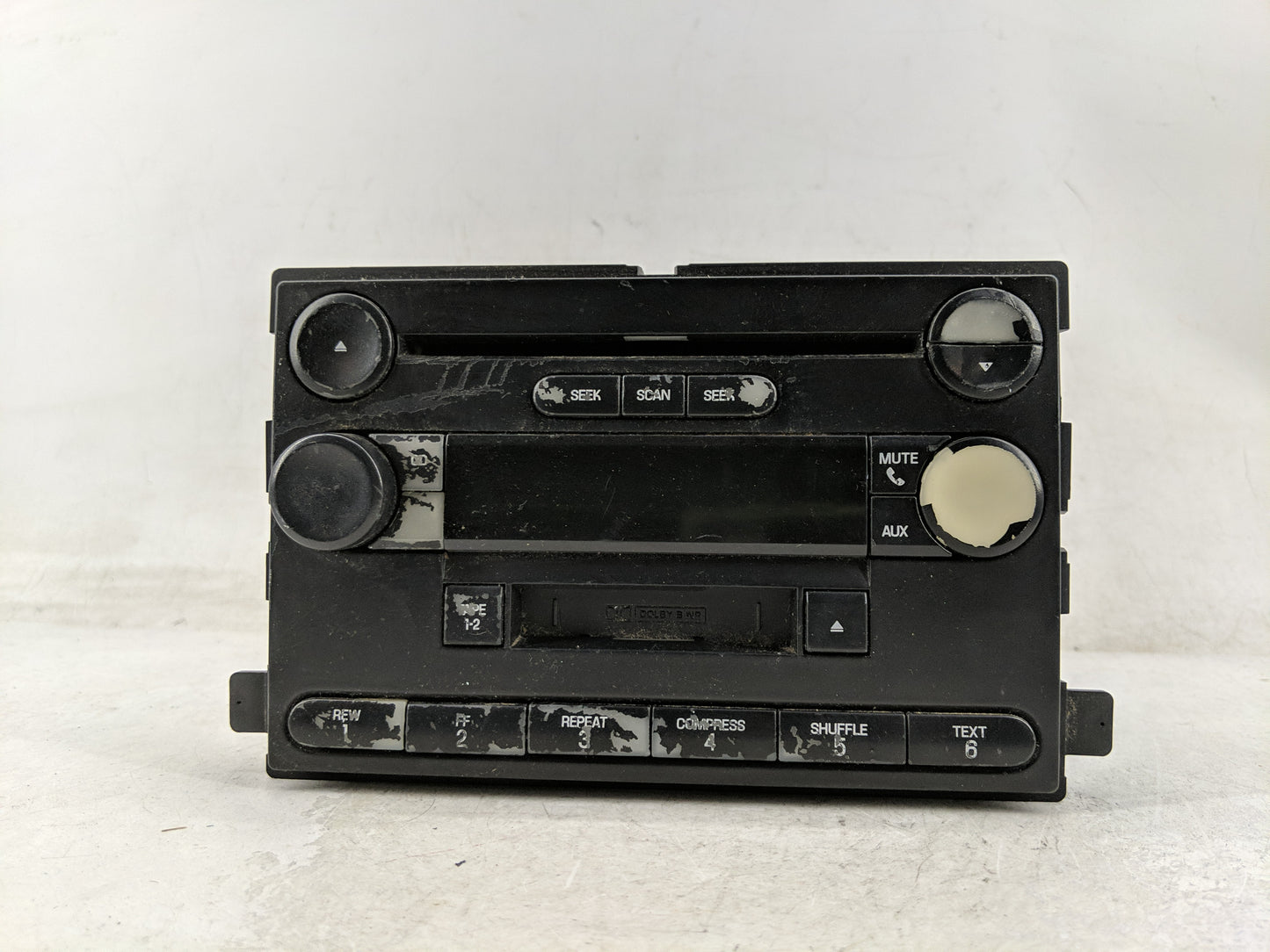 2008-2009 Ford Taurus Radio AM FM Cd Player Receiver Replacement P/N:8G1T18C869FB Fits Fits 2008 2009 OEM Used Auto Parts - 