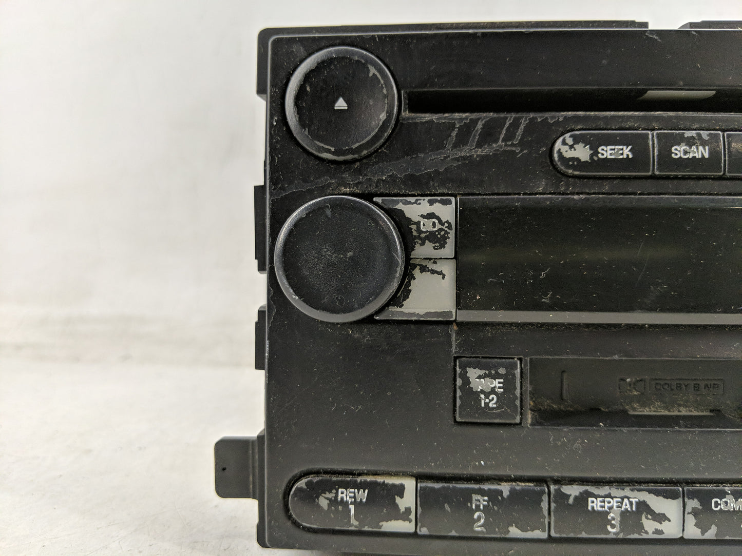 2008-2009 Ford Taurus Radio AM FM Cd Player Receiver Replacement P/N:8G1T18C869FB Fits Fits 2008 2009 OEM Used Auto Parts - 