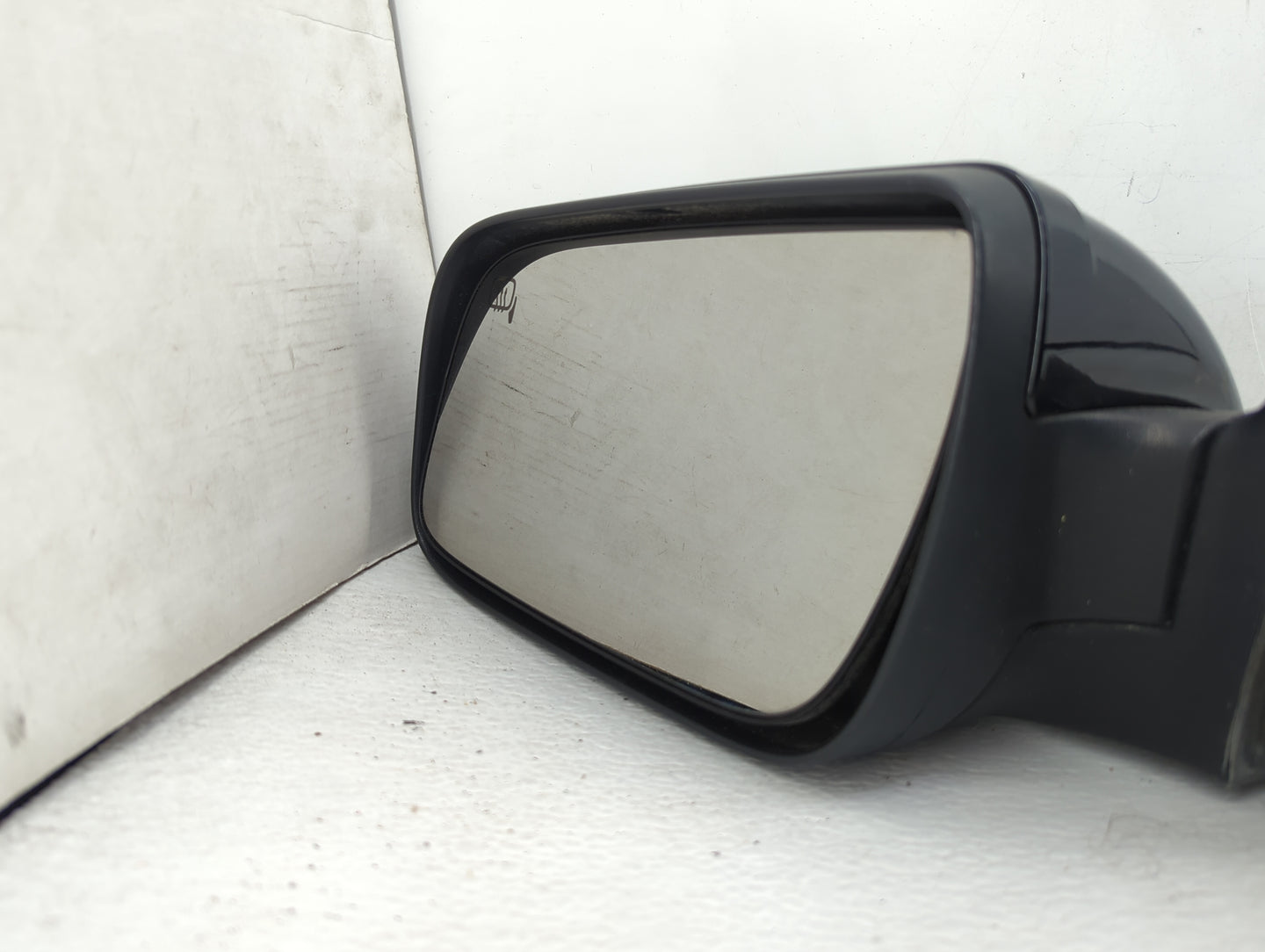 2008-2009 Ford Taurus Driver Side View Mirror - Left Door Mirror OEM Used - Oemusedautoparts1.com