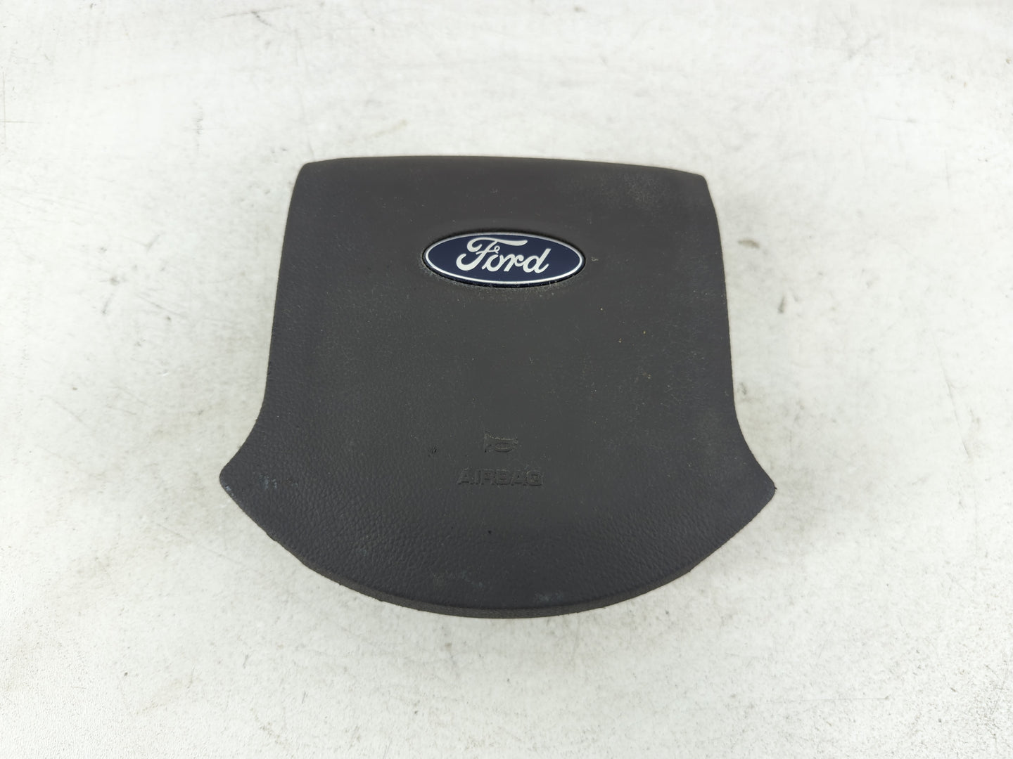 2008-2009 Ford Taurus Air Bag Driver Left Steering Wheel Mounted P/N:E6063200 Fits Fits 2008 2009 OEM Used Auto Parts - Oemu