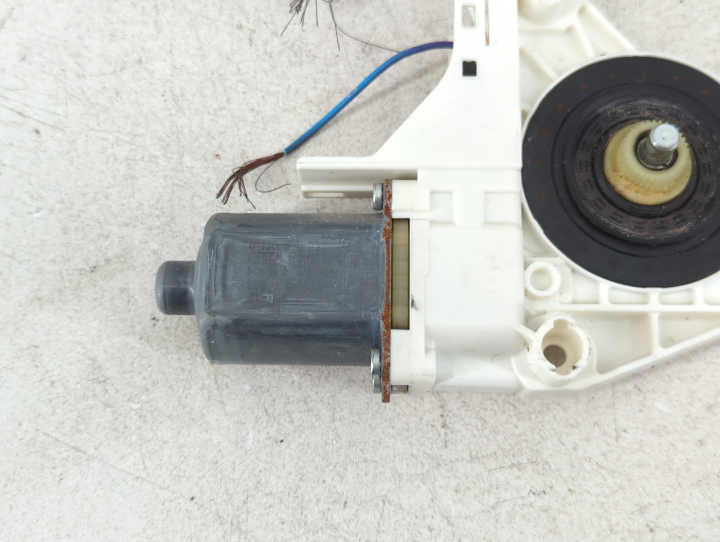 2008-2009 Ford Taurus Passenger Front Right Power Window Motor - Oemusedautoparts1.com