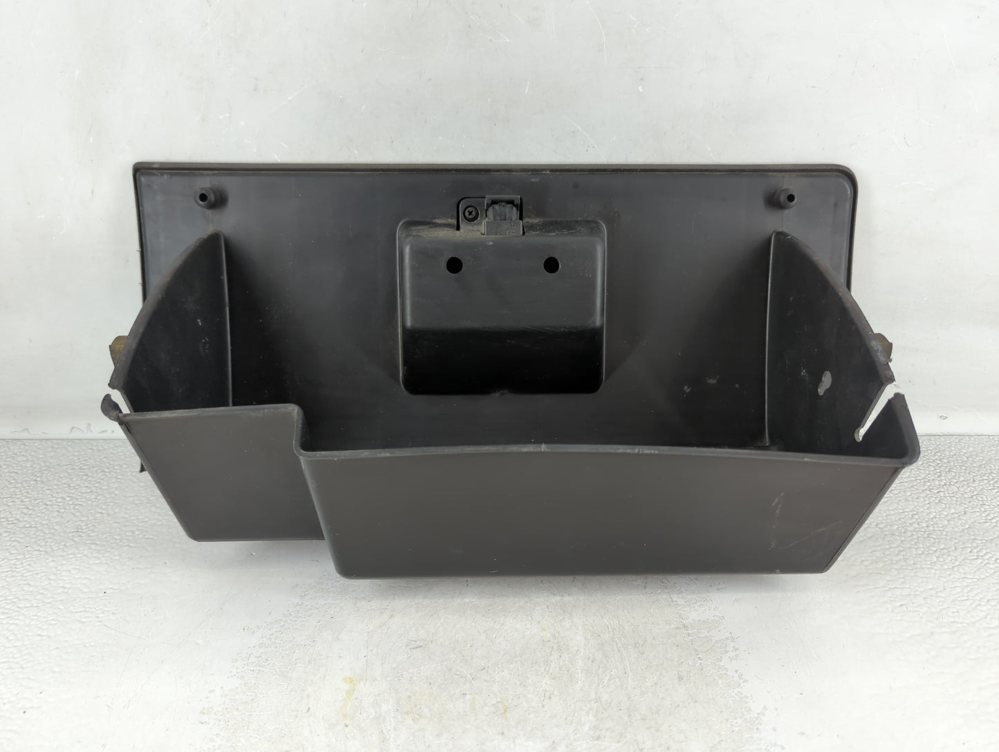 2009 Ford Taurus Passenger Glove Box Door Storage Compartment - Oemusedautoparts1.com
