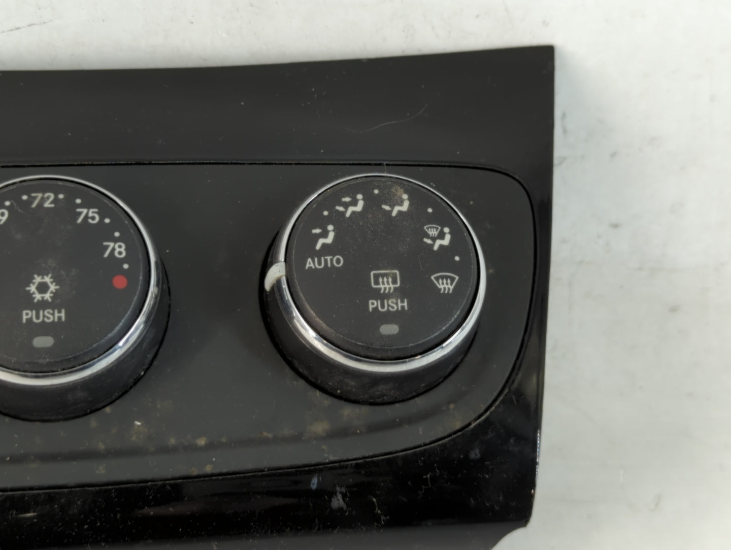 2008-2009 Ford Taurus X Climate Control Module Temperature AC/Heater Replacement P/N:P55111888A Fits Fits 2008 2009 OEM Used
