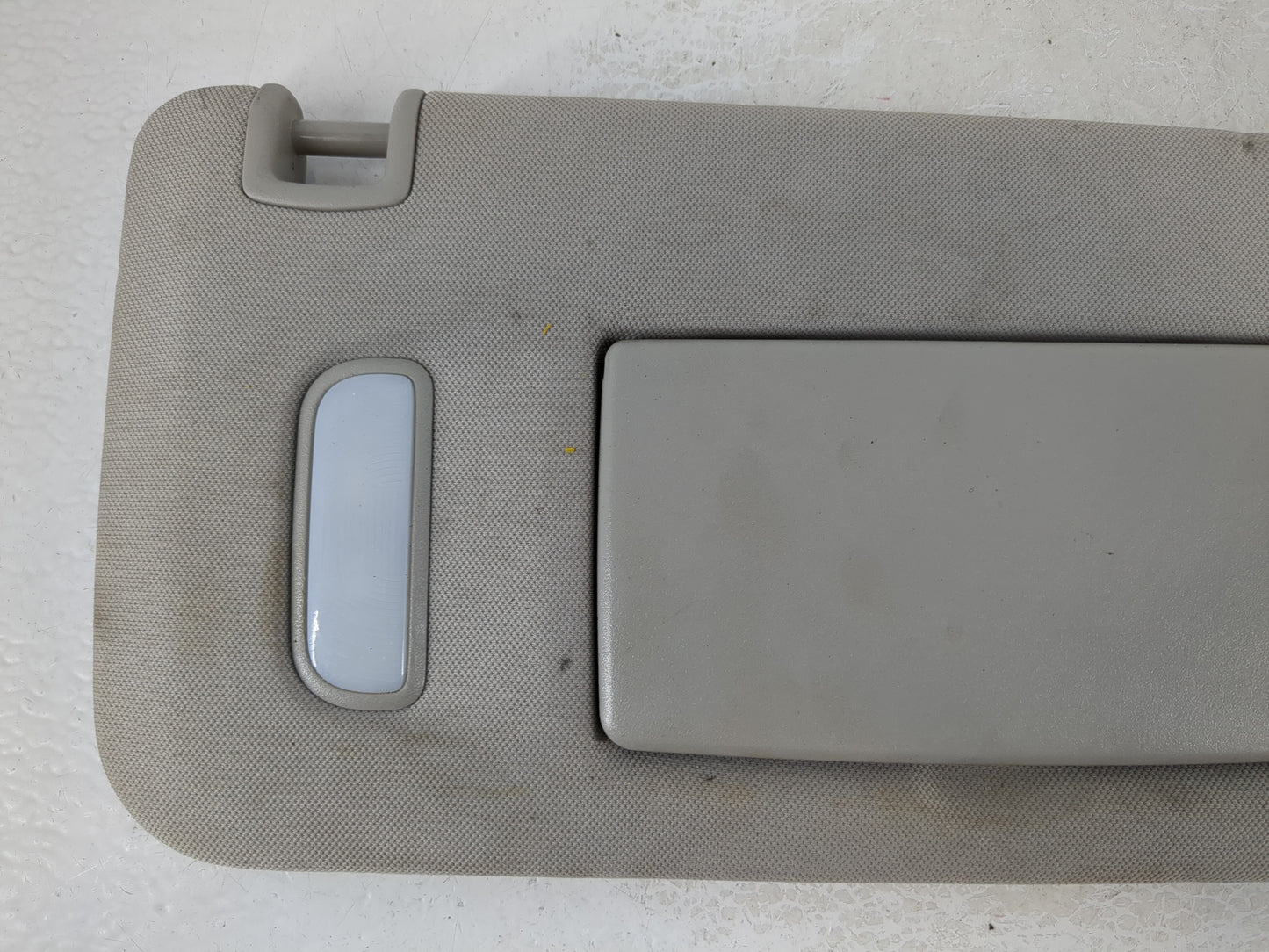2007-2017 Gmc Acadia Sun Visor Shade Replacement Passenger Right Mirror Fits OEM Used Auto Parts - Oemusedautoparts1.com