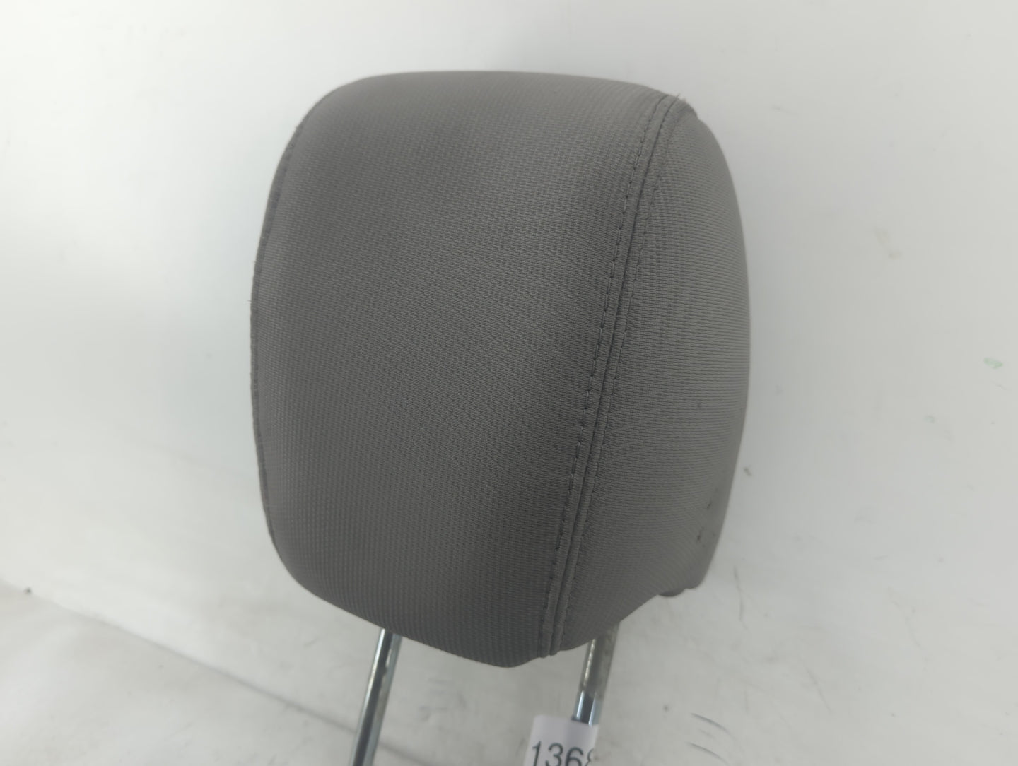 2009-2011 Gmc Acadia Headrest Head Rest Rear Center Seat Fits Fits 2009 2010 2011 OEM Used Auto Parts - Oemusedautoparts1.co