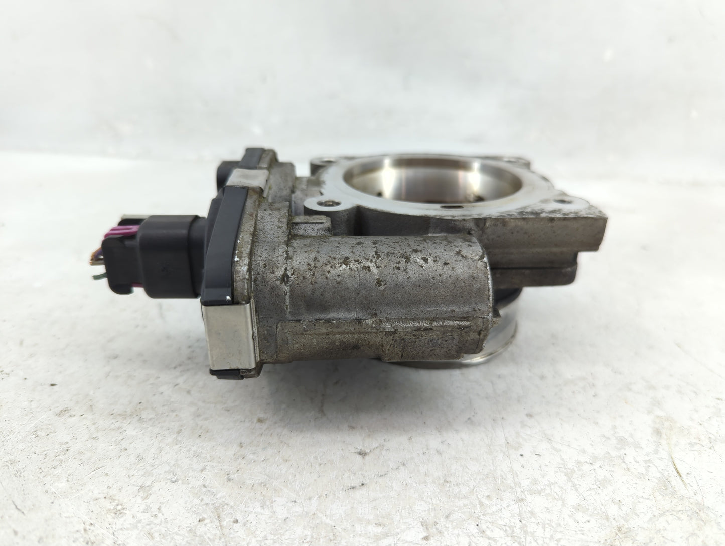 2007-2011 Gmc Acadia Throttle Body Fits Fits 2007 2008 2009 2010 2011 OEM Used Auto Parts - Oemusedautoparts1.com