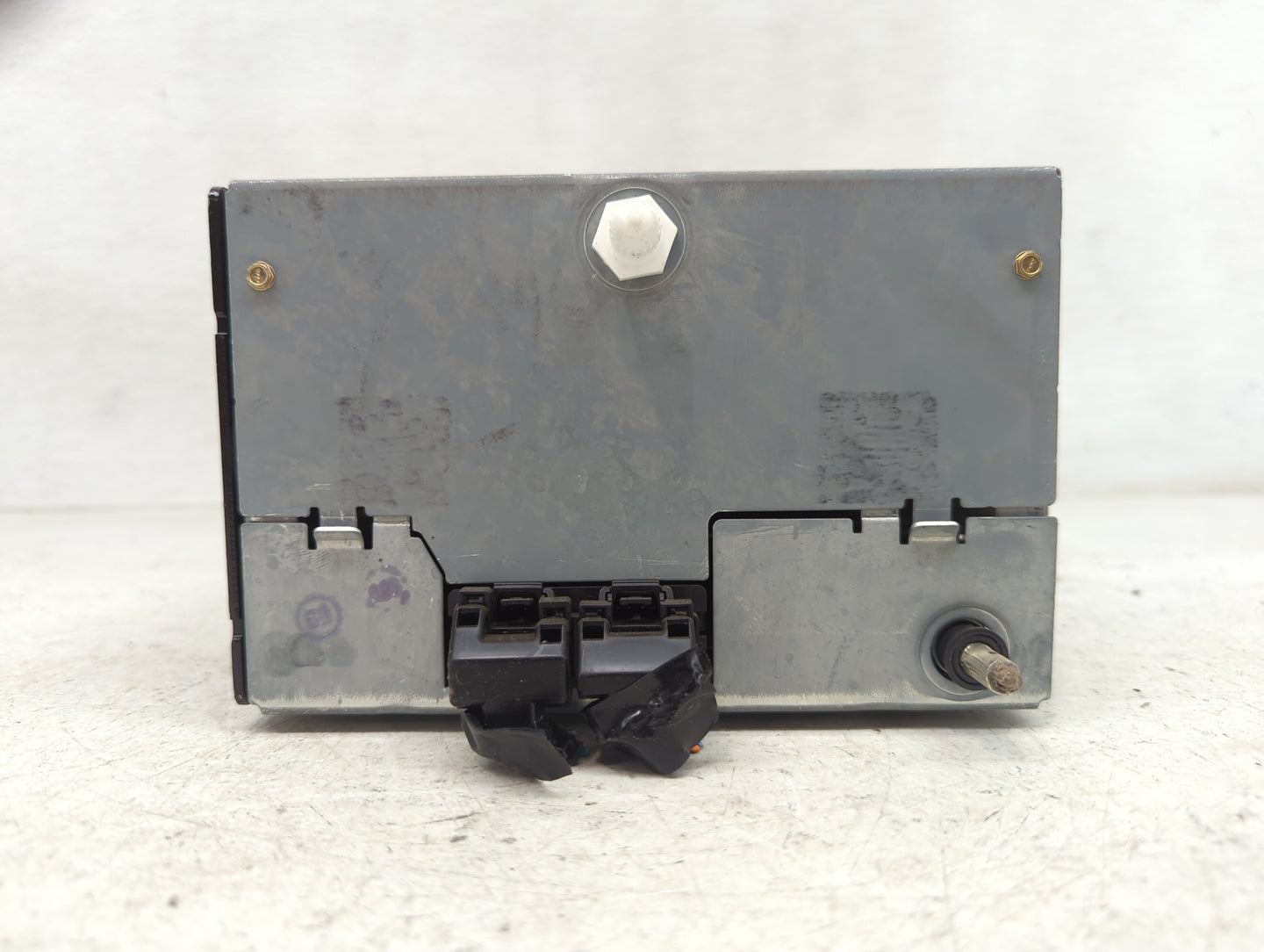 2009-2011 Gmc Acadia Radio AM FM Cd Player Receiver Replacement P/N:25974805 Fits Fits 2009 2010 2011 OEM Used Auto Parts - 