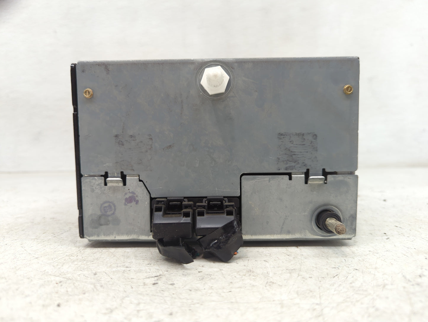 2009-2011 Gmc Acadia Radio AM FM Cd Player Receiver Replacement P/N:25974805 Fits Fits 2009 2010 2011 OEM Used Auto Parts - 