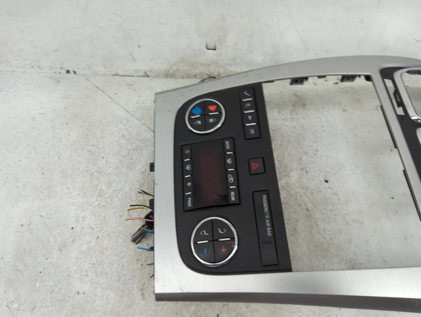 2007-2012 Gmc Acadia Climate Control Module Temperature AC/Heater Replacement P/N:20778599 25828898 Fits OEM Used Auto Parts