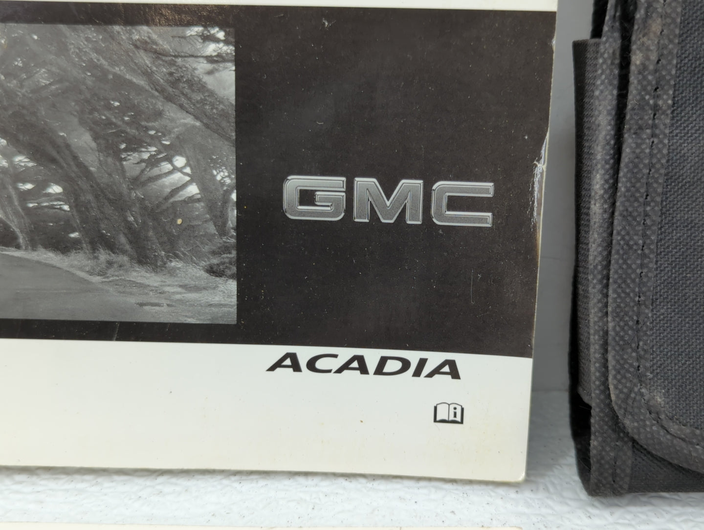 2009 Gmc Acadia Owners Manual Book Guide OEM Used Auto Parts - Oemusedautoparts1.com