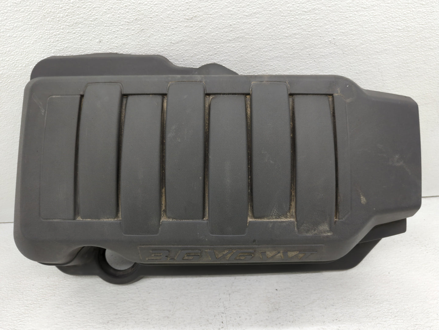 2009 Gmc Acadia Engine Cover - Oemusedautoparts1.com