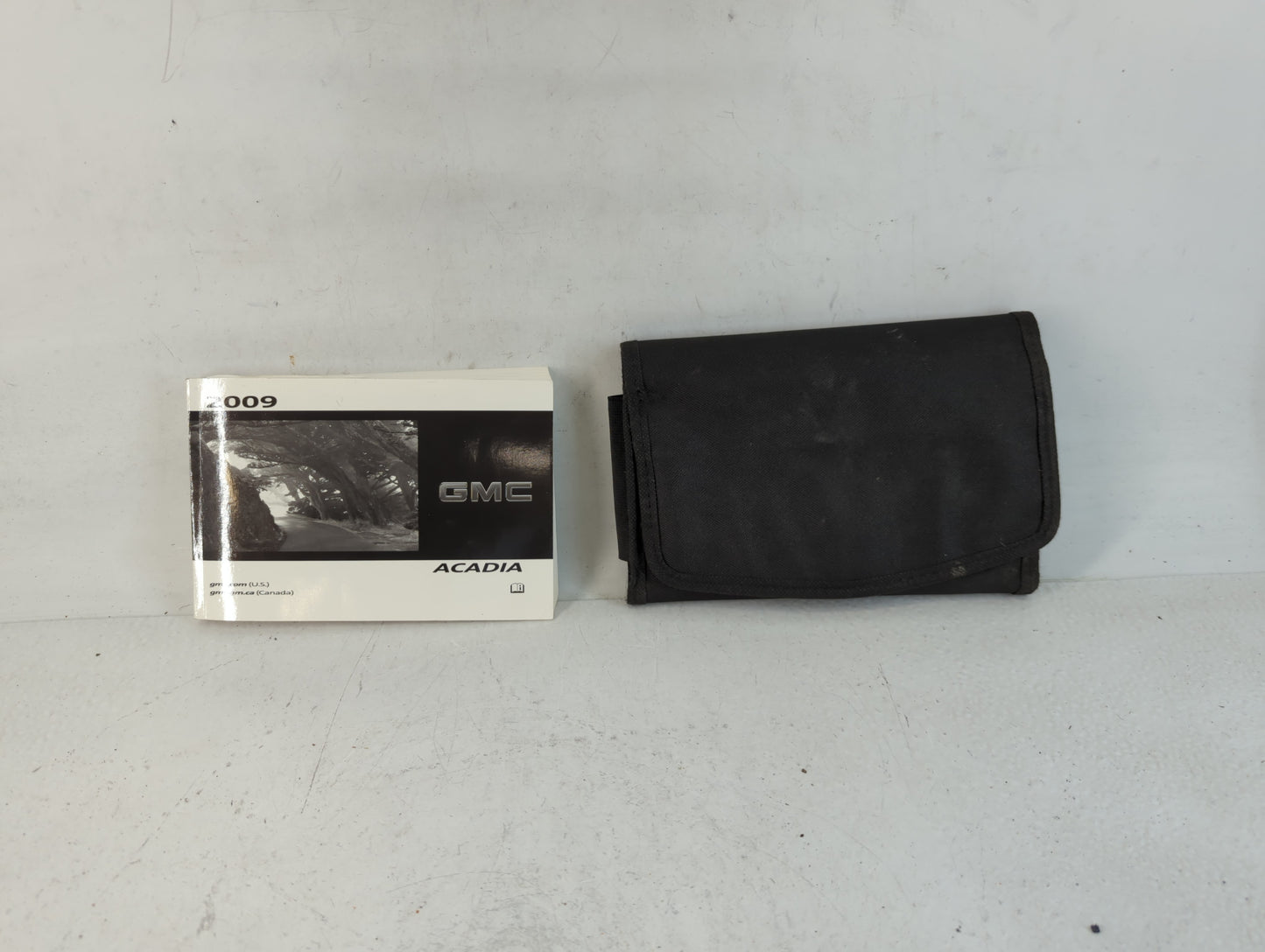 2009 Gmc Acadia Owners Manual Book Guide OEM Used Auto Parts - Oemusedautoparts1.com