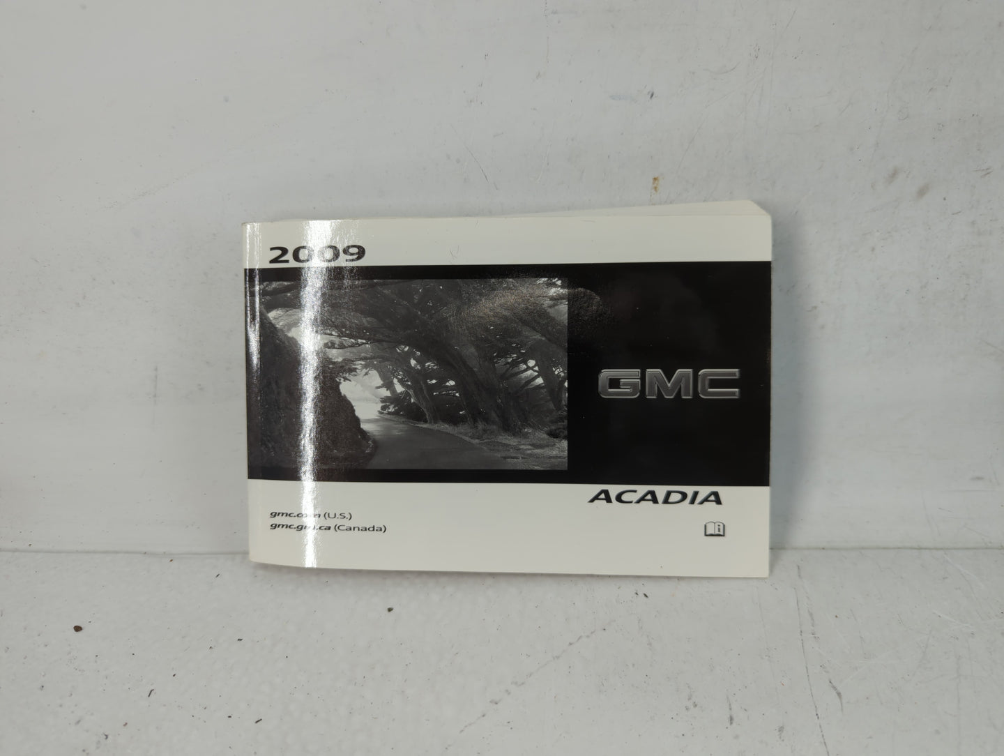 2009 Gmc Acadia Owners Manual Book Guide OEM Used Auto Parts - Oemusedautoparts1.com