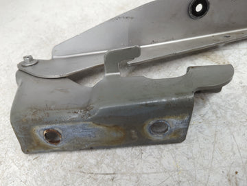 2009 Gmc Acadia Driver Hood Hinge