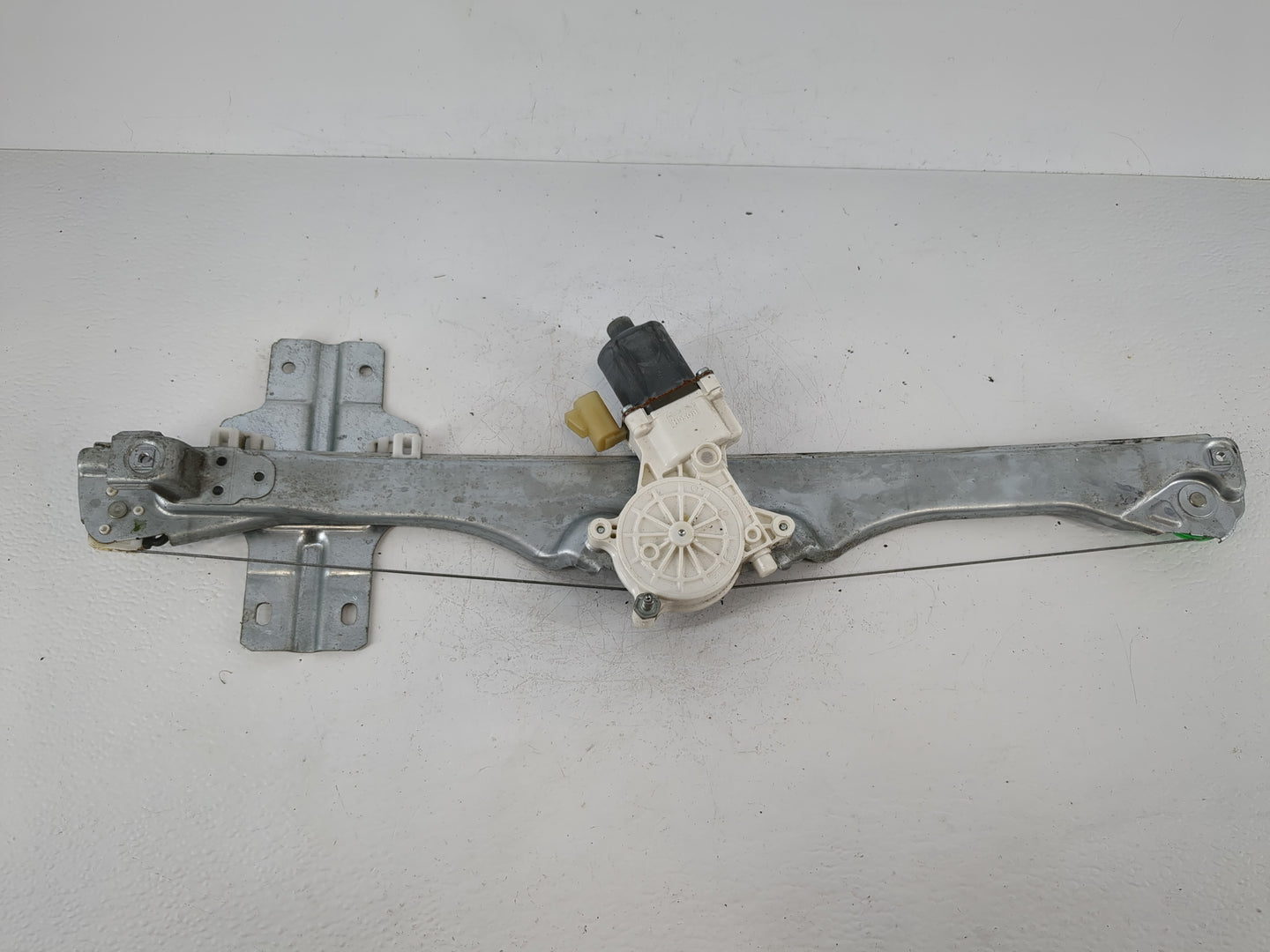 2007-2012 Gmc Acadia Passenger Rear Right Power Window Motor - Oemusedautoparts1.com