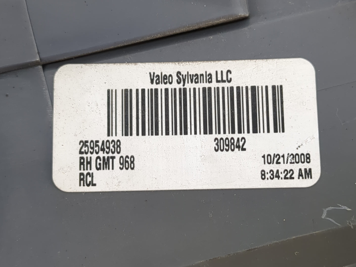 2007 Gmc Acadia Driver Left Side Tail Light Taillight Deck Lid Mounted - Oemusedautoparts1.com