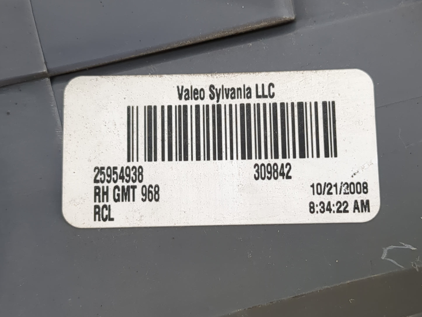 2007 Gmc Acadia Driver Left Side Tail Light Taillight Deck Lid Mounted - Oemusedautoparts1.com