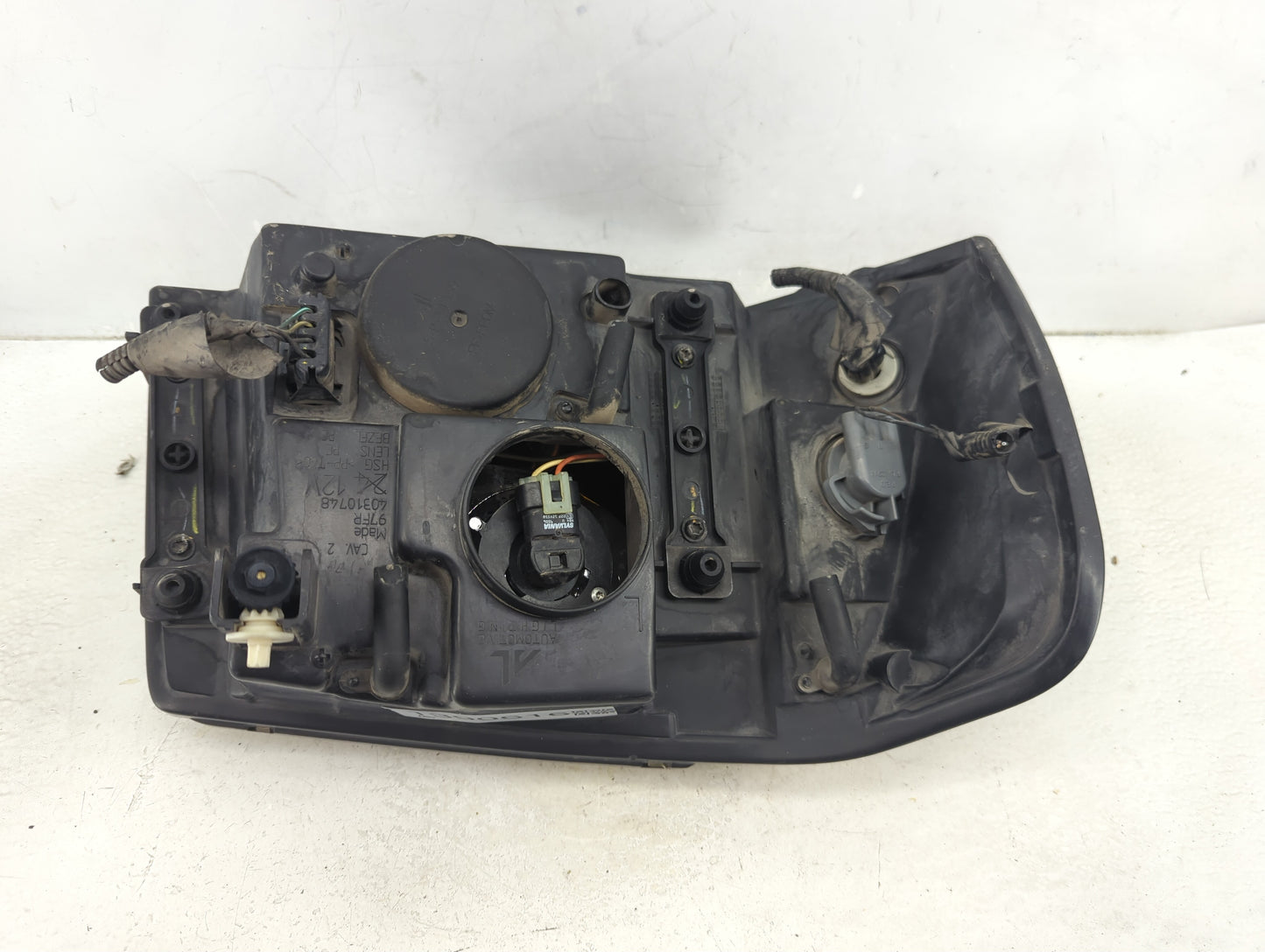 2002-2009 Gmc Envoy Passenger Right Oem Head Light Headlight Lamp - Oemusedautoparts1.com