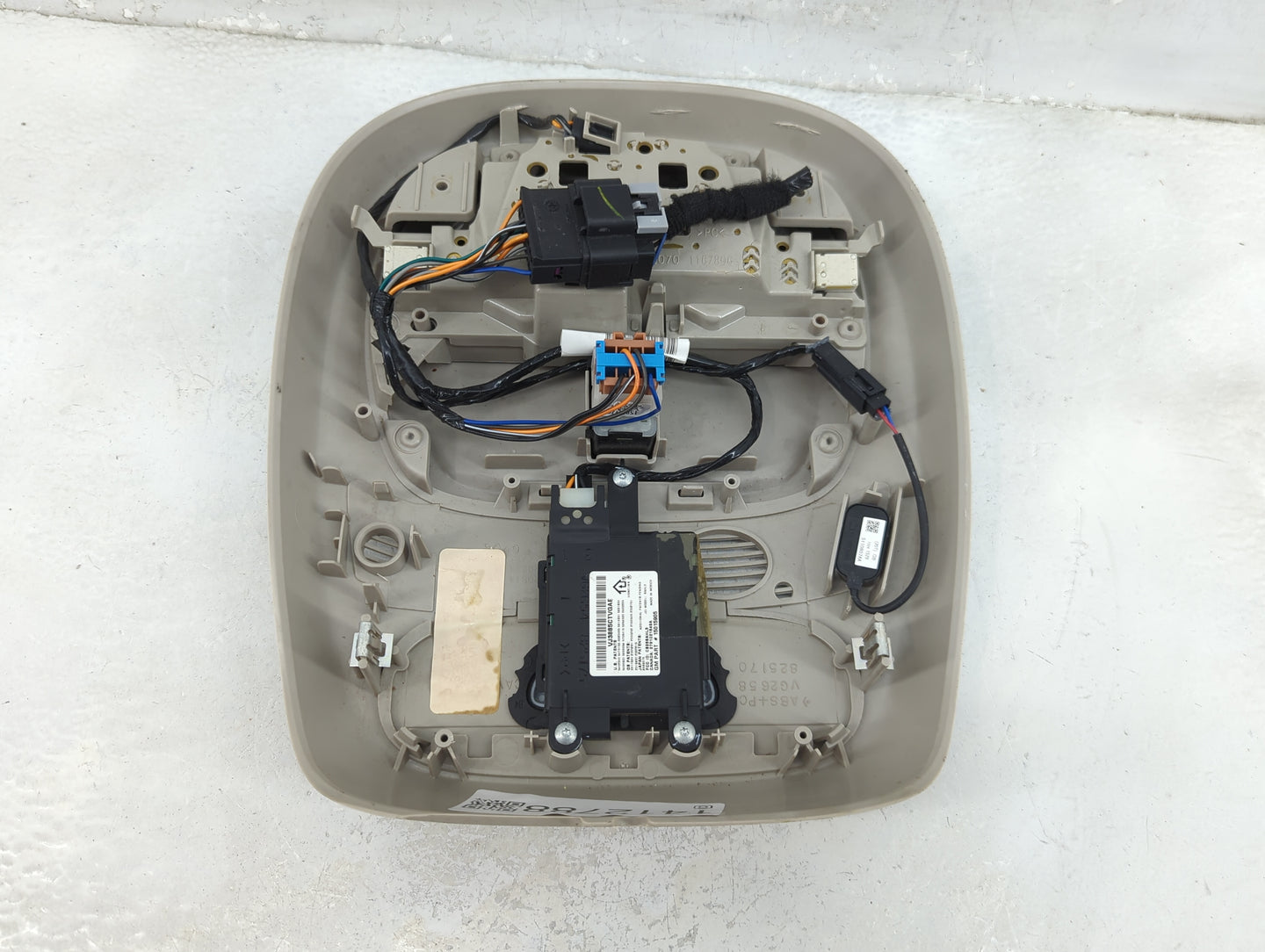 2005-2009 Gmc Envoy Overhead Roof Console 1412788 - Oemusedautoparts1.com