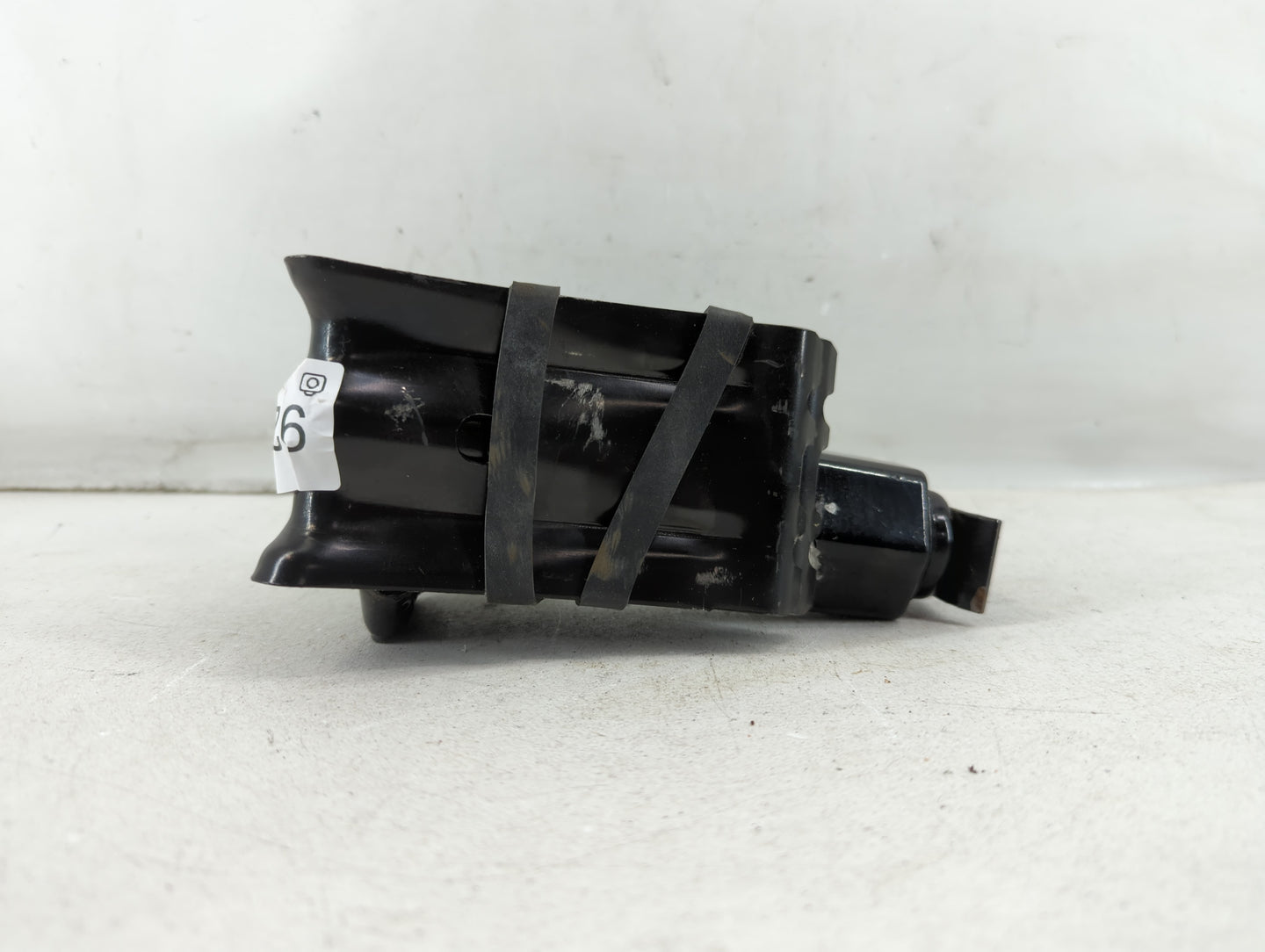 2009 Gmc Envoy Rainier Spare Tire Carrier Jack - Oemusedautoparts1.com