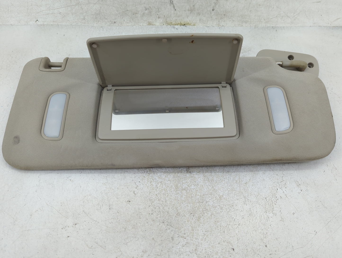 2007-2013 Gmc Sierra 1500 Sun Visor Shade Replacement Passenger Right Mirror Fits Fits 2007 2008 2009 2010 2011 2012 2013 20