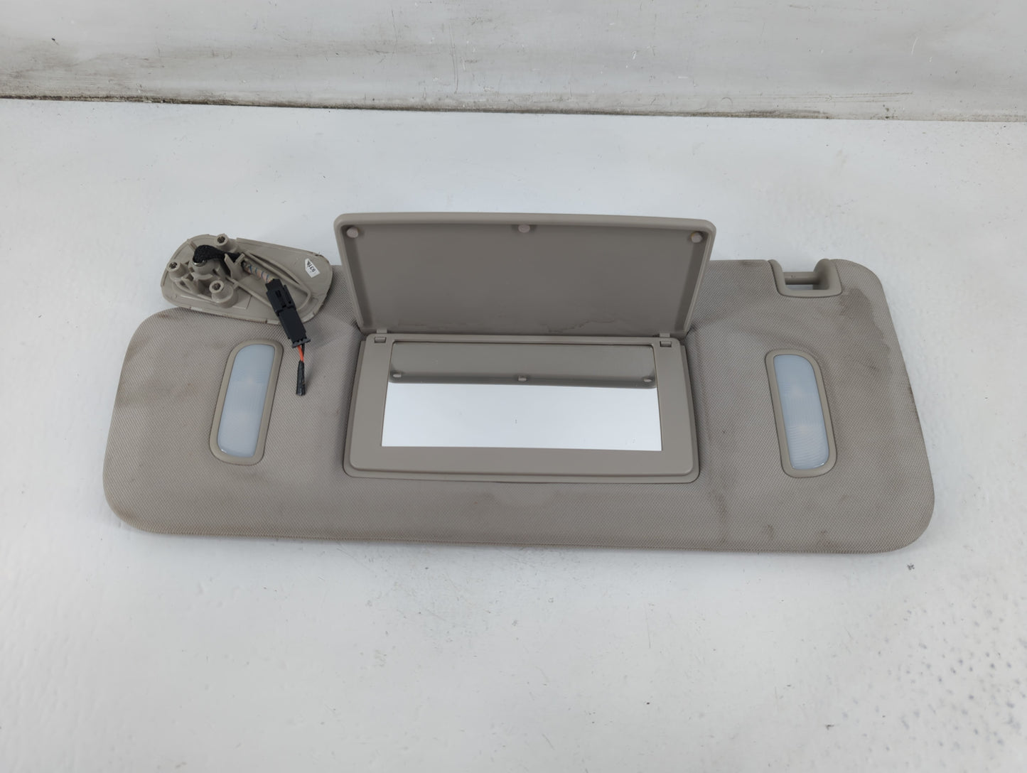2007-2013 Gmc Sierra 1500 Sun Visor Shade Replacement Driver Left Mirror Fits Fits 2007 2008 2009 2010 2011 2012 2013 2014 O