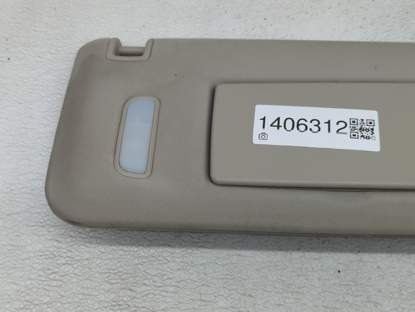 2007-2013 Gmc Sierra 1500 Sun Visor Shade Replacement Passenger Right Mirror Fits Fits 2007 2008 2009 2010 2011 2012 2013 20