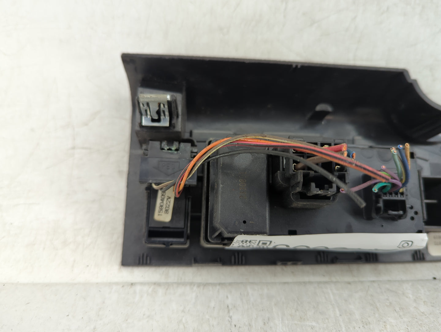2009 Gmc Sierra 1500 Master Power Window Switch Replacement Driver Side Left P/N:25845693 Fits OEM Used Auto Parts - Oemused