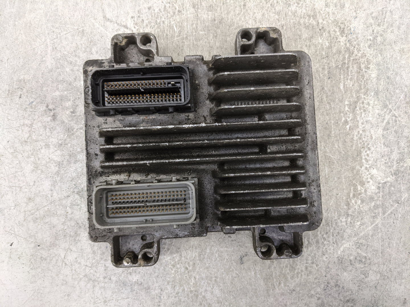 2009 Gmc Sierra 1500 PCM Engine Control Computer ECU ECM PCU OEM P/N:12630500 12625455 Fits Fits 2010 OEM Used Auto Parts - 
