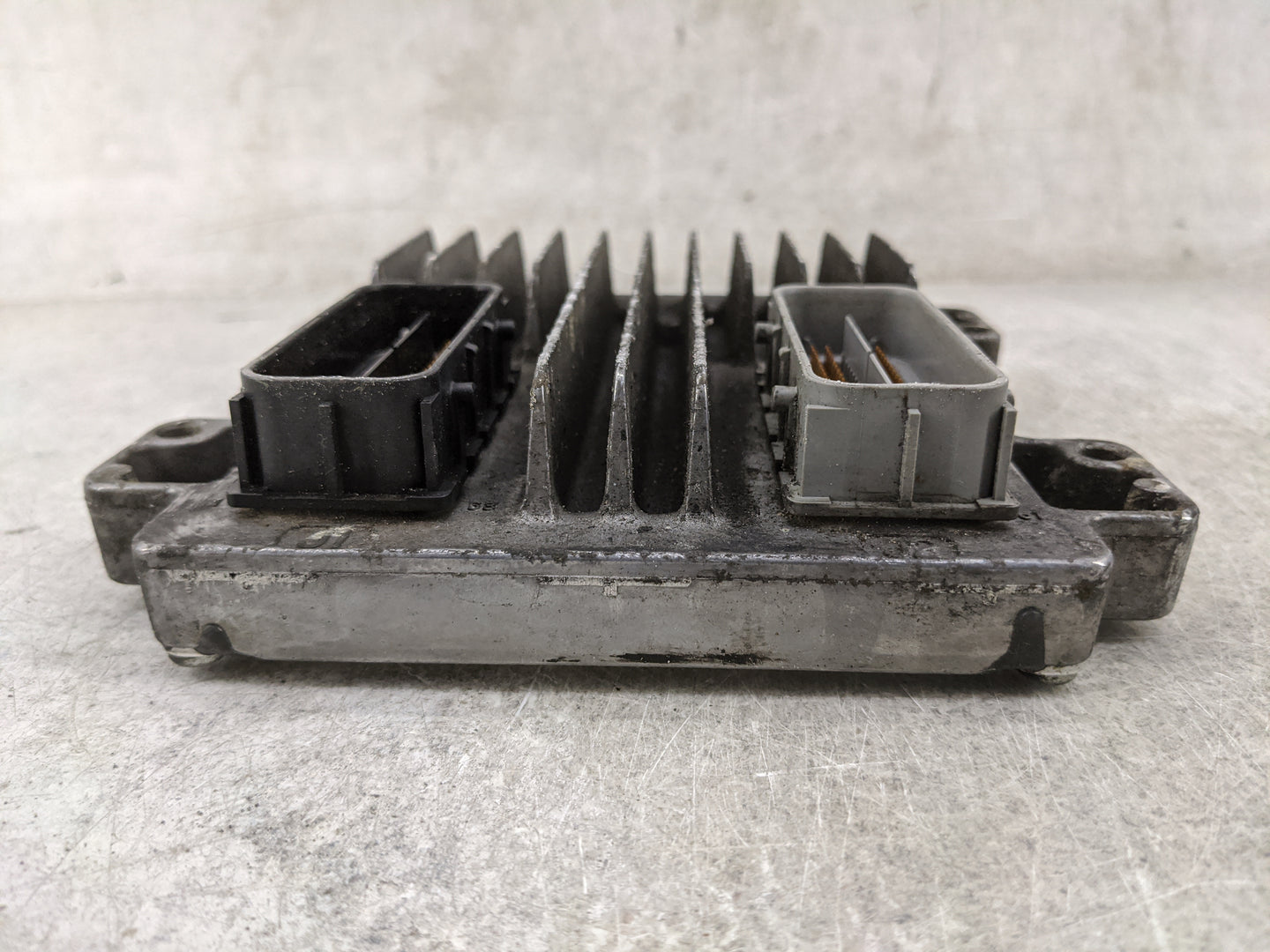 2009 Gmc Sierra 1500 PCM Engine Control Computer ECU ECM PCU OEM P/N:12630500 12625455 Fits Fits 2010 OEM Used Auto Parts - 