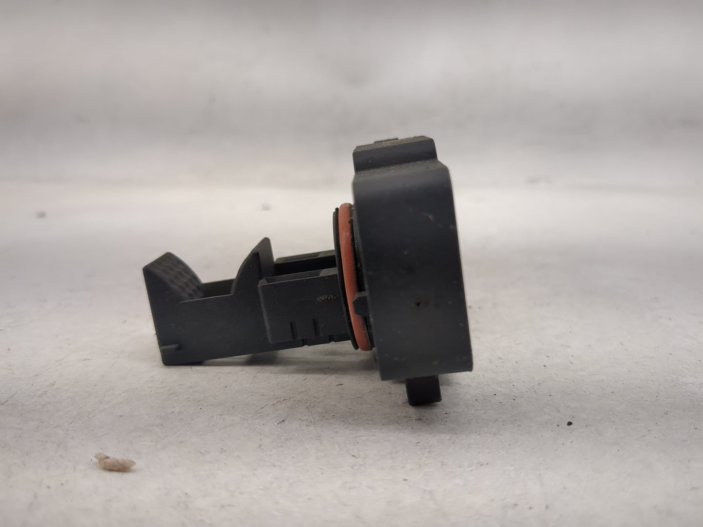 2009-2013 Gmc Sierra 1500 Mass Air Flow Meter Maf 1485687 - Oemusedautoparts1.com