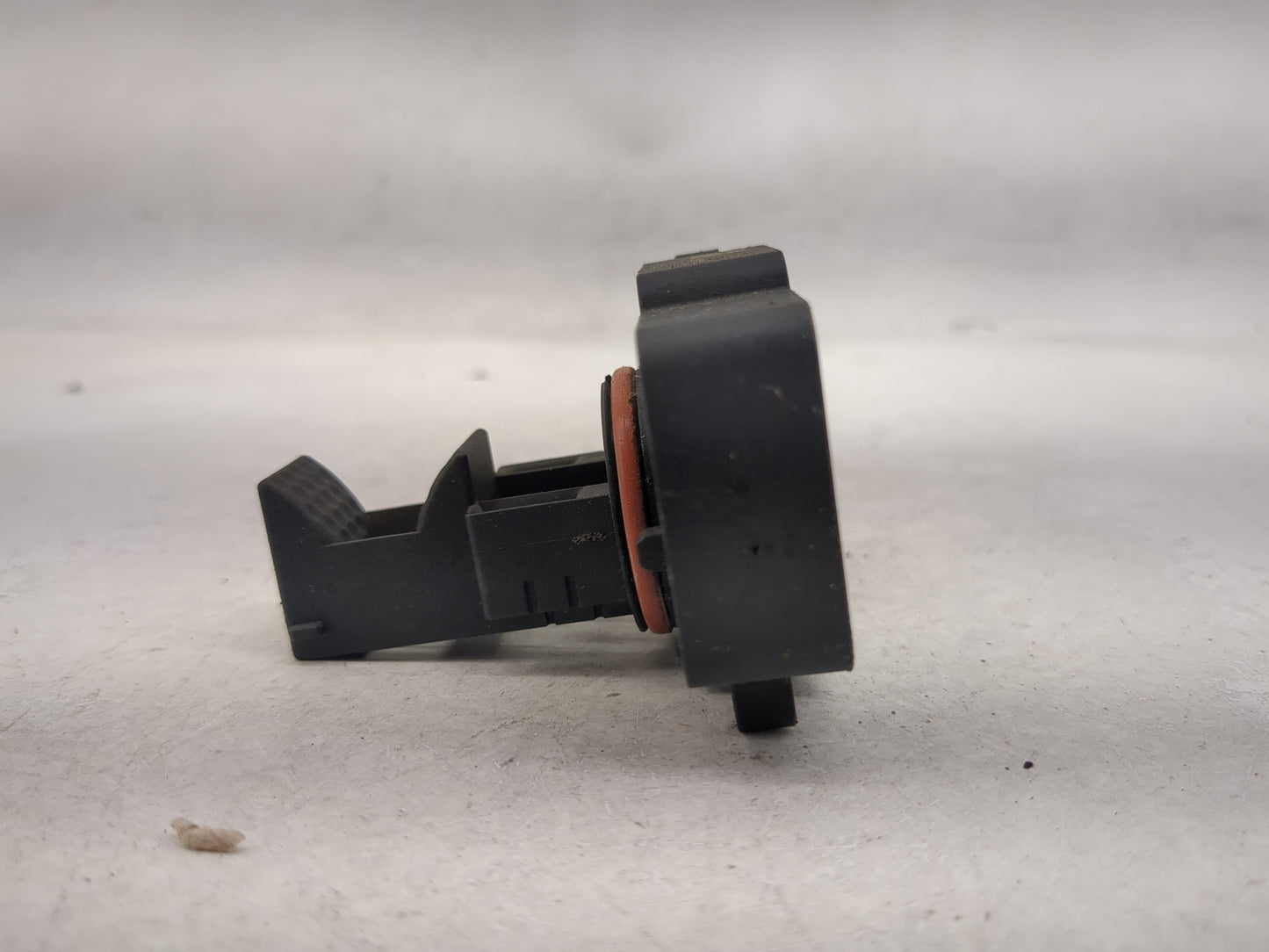 2009-2013 Gmc Sierra 1500 Mass Air Flow Meter Maf 1485687 - Oemusedautoparts1.com