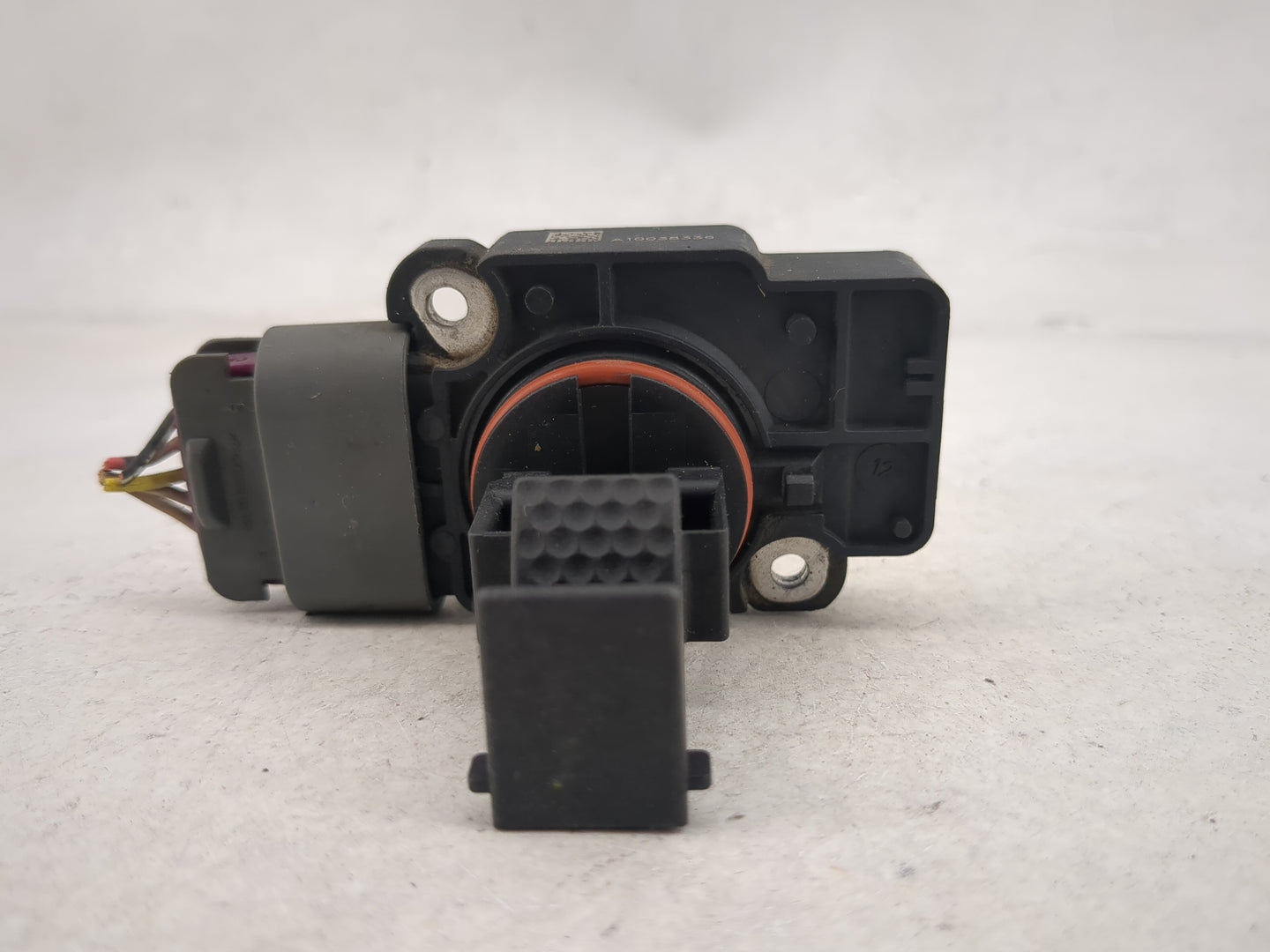 2009-2013 Gmc Sierra 1500 Mass Air Flow Meter Maf 1485832 - Oemusedautoparts1.com